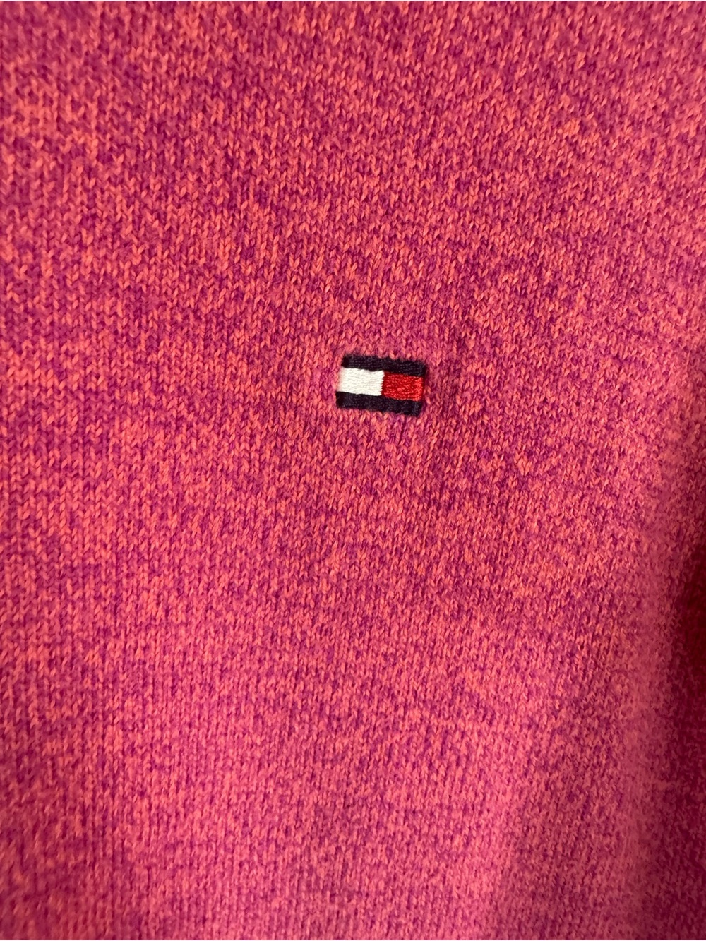 Tommy Hilfiger Men's V-Neck Sweater in Dusty Rose - Picture 5 of 8